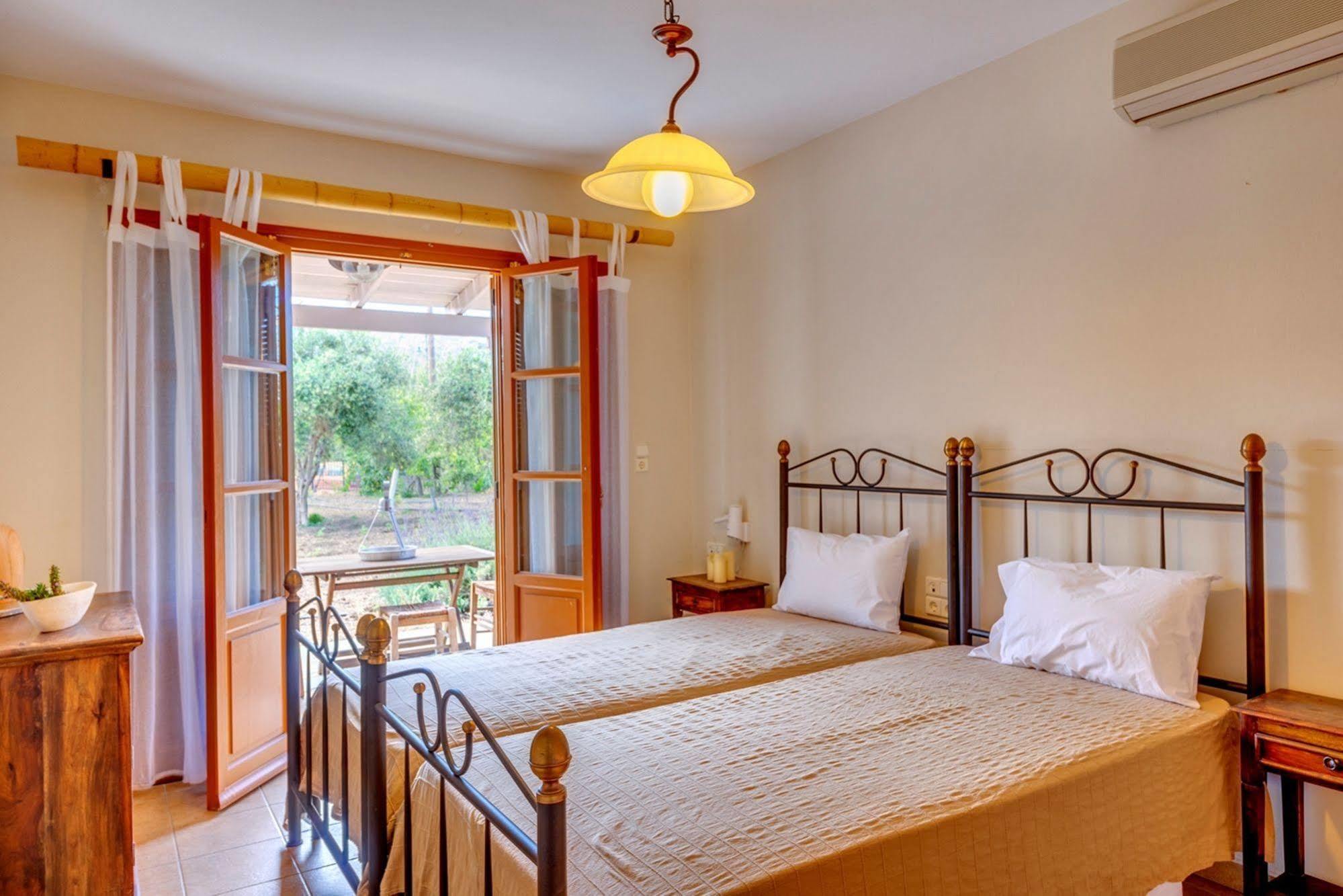 Villa Delona Engaraí Esterno foto
